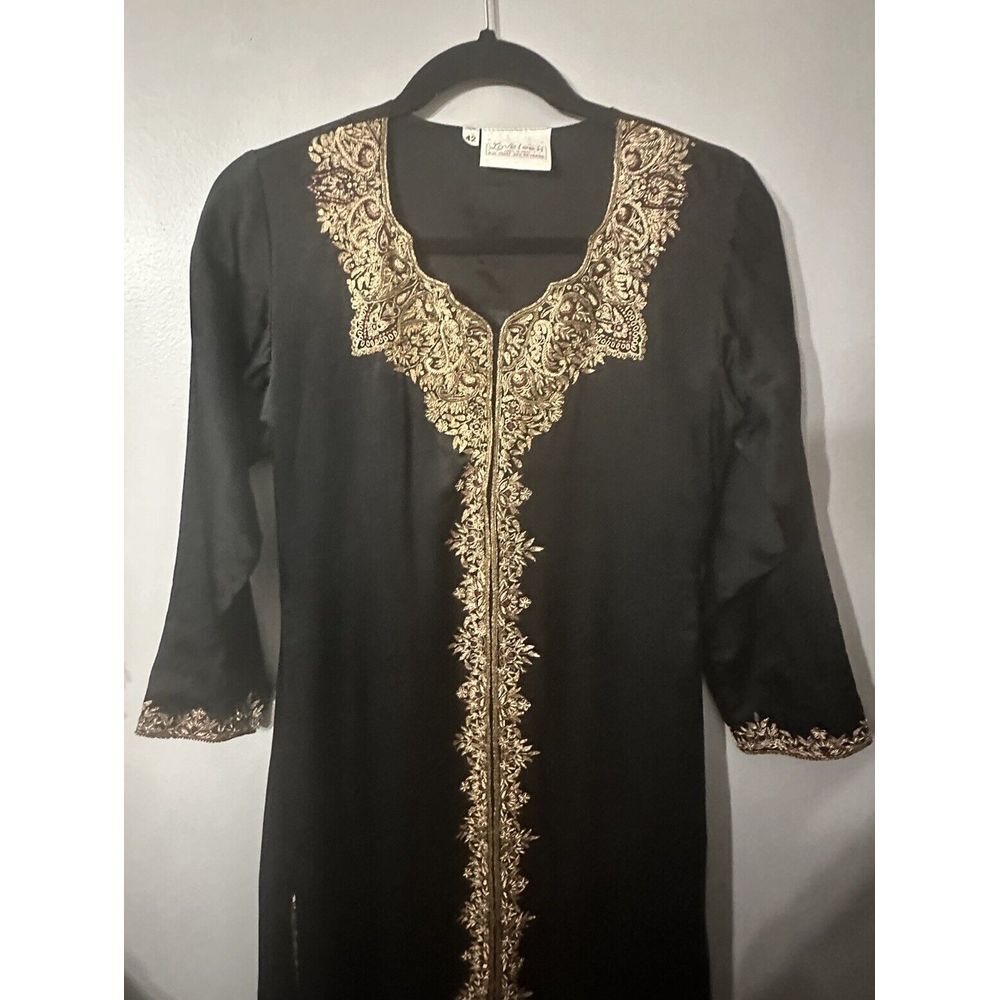 Vintage Loveleen‎ India 100% Silk Dress Black Gold Embroidery Size 42 - Picture 2 of 12